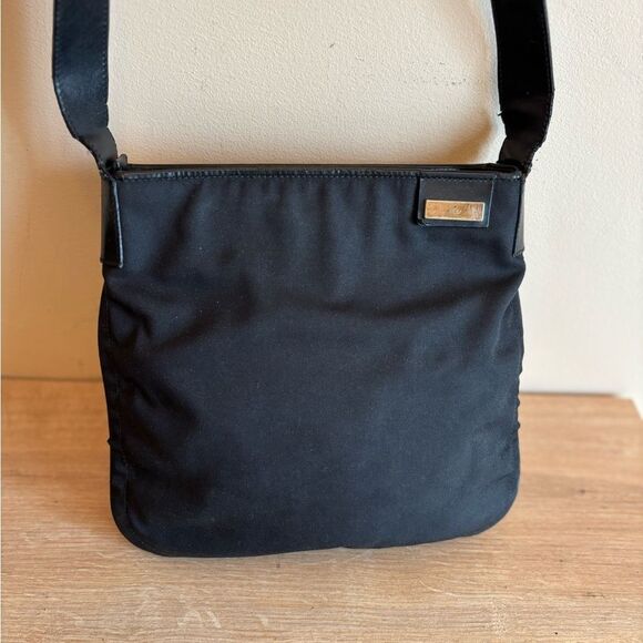 Authentic Gucci black crossbody - Picture 2 of 13